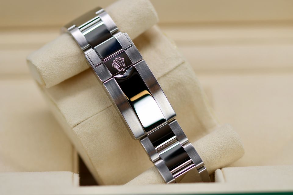 Rolex GMT Master II 116710 BLNR Image 4